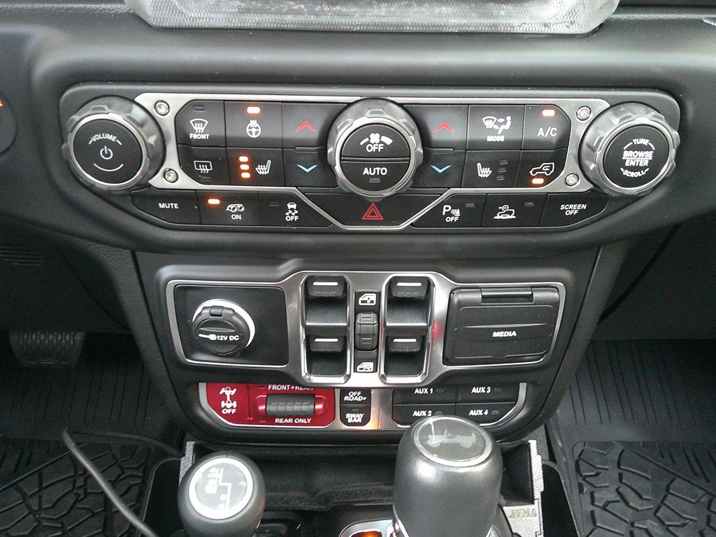 Used 2022 Jeep Wrangler Unlimited Rubicon 392 w/ Xtreme Recon 35" Tire Package image 30