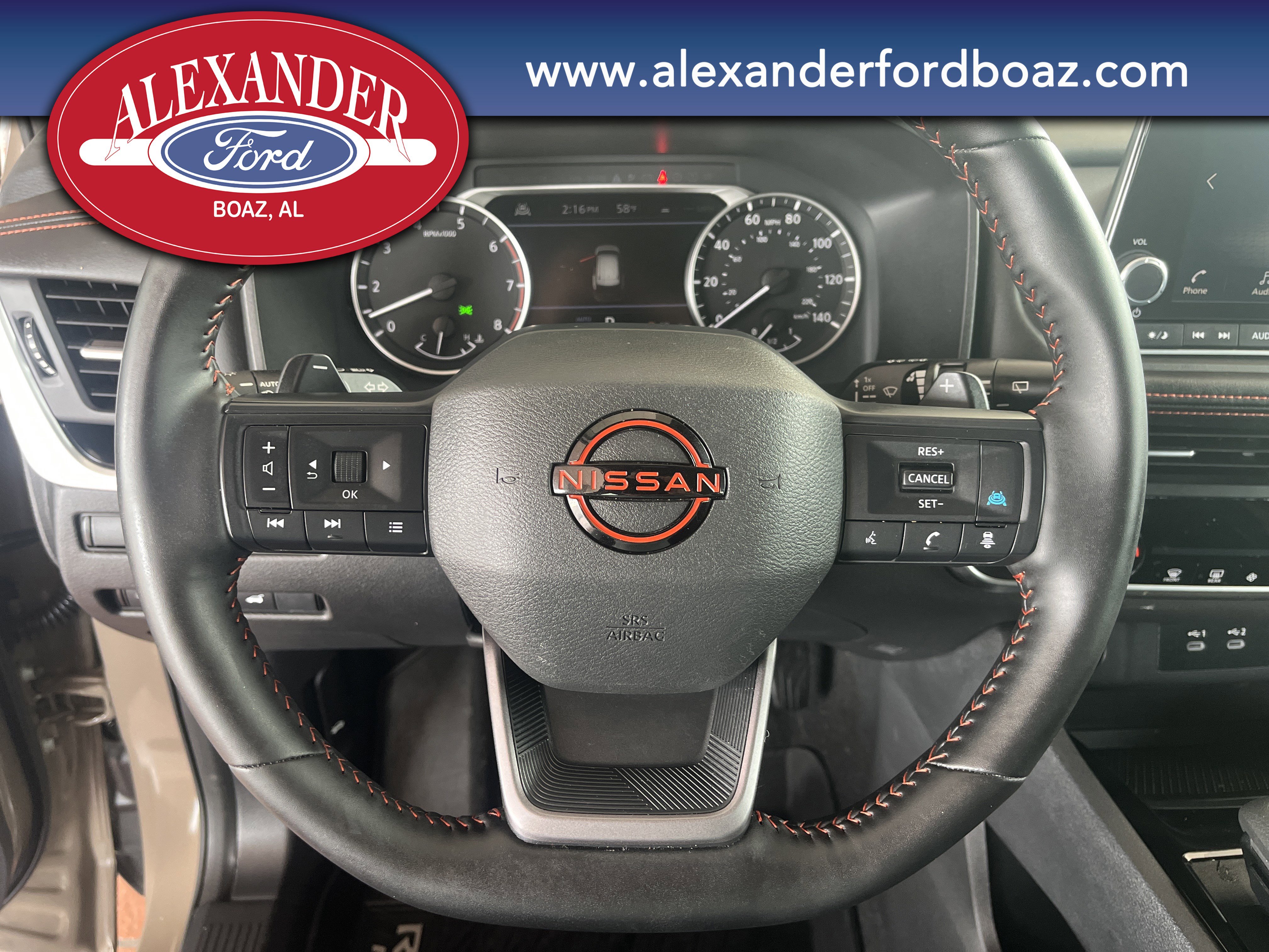 Used 2025 Nissan Rogue SV image 26