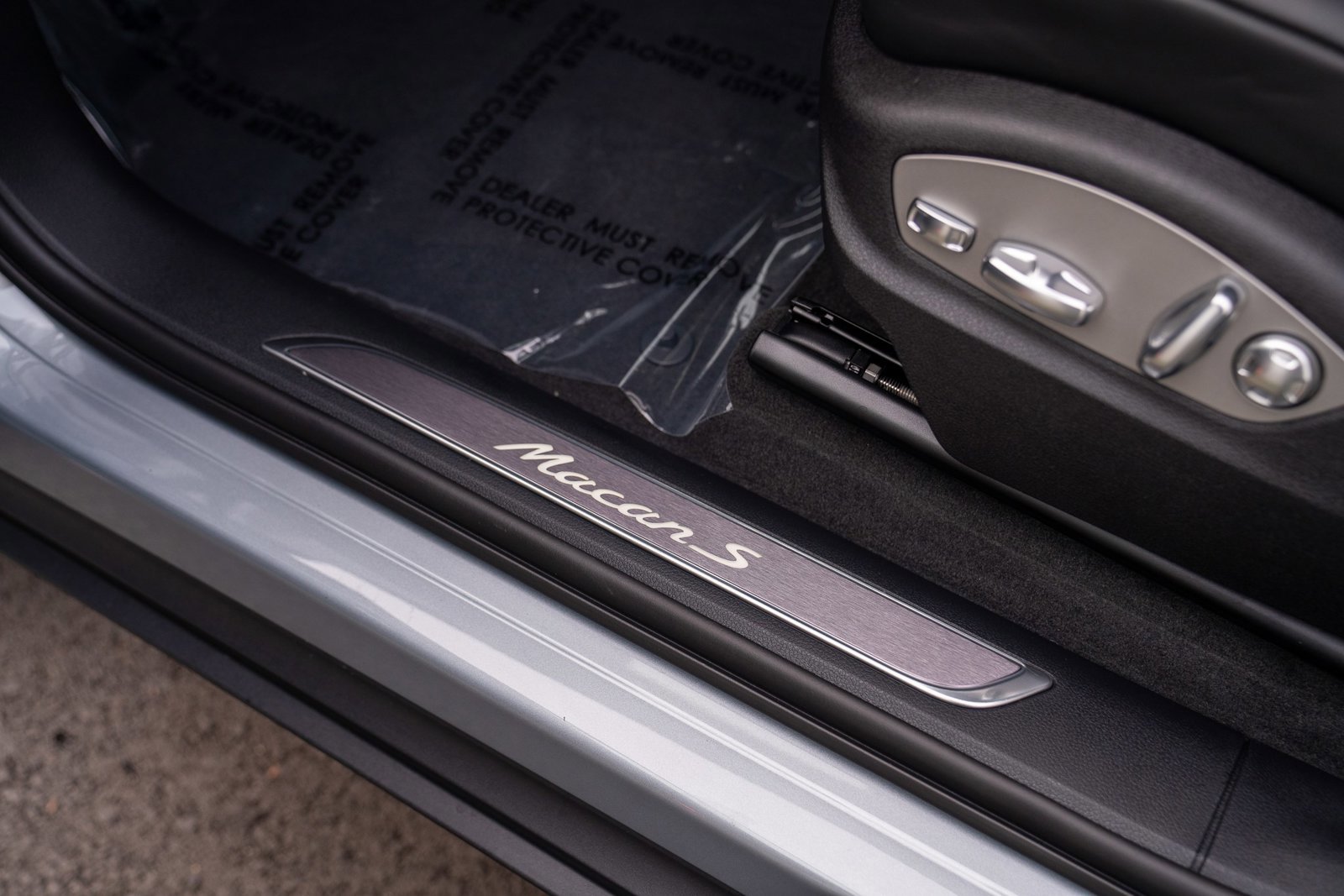 New 2026 Porsche Macan S image 12