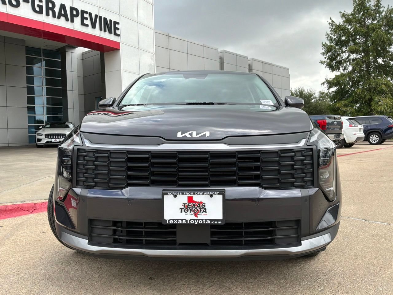 Used 2026 Kia Sportage LX FWD image 3