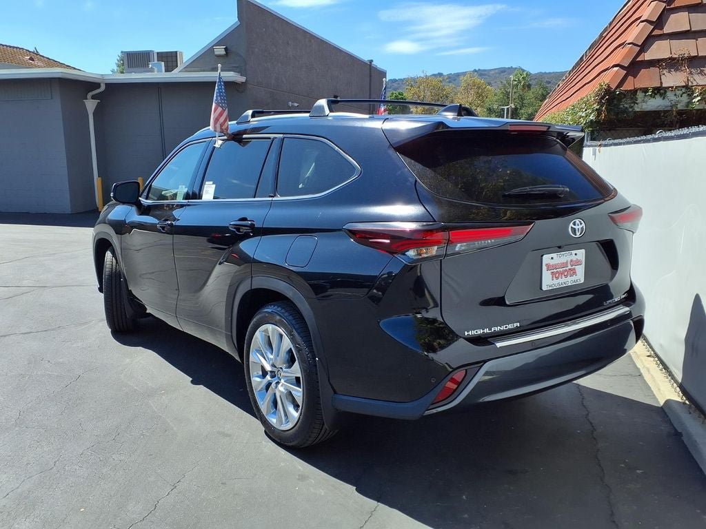 New 2026 Toyota Highlander Limited AWD/4WD image 5