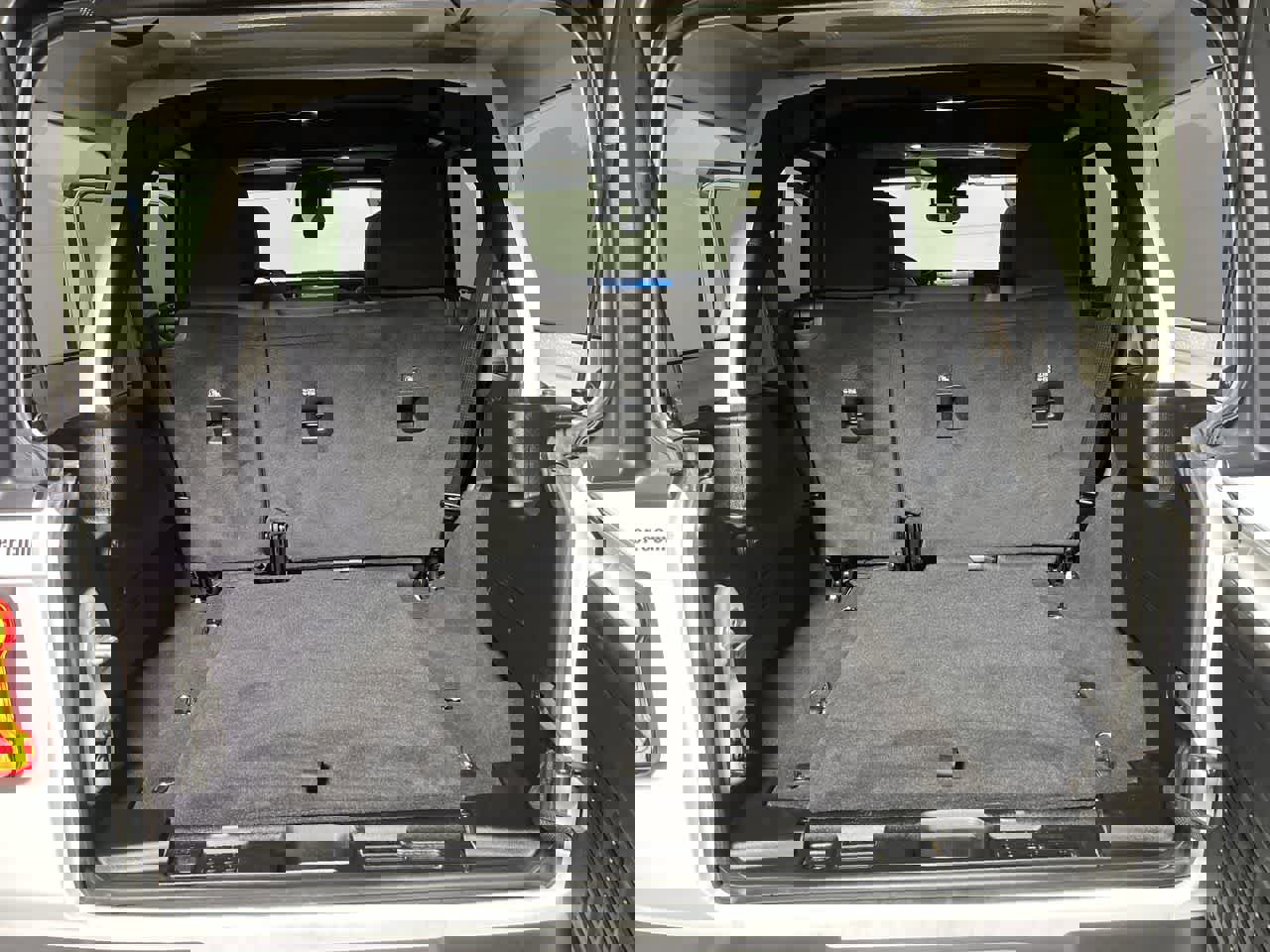 Used 2024 Jeep Wrangler Unlimited Rubicon image 27