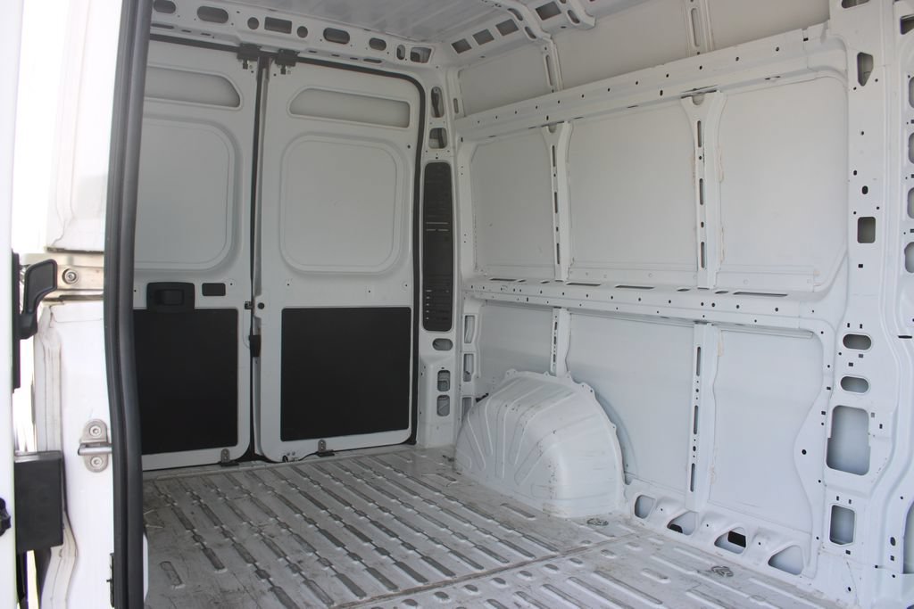 Used 2024 RAM ProMaster 2500 w/ Convenience Group FWD image 26