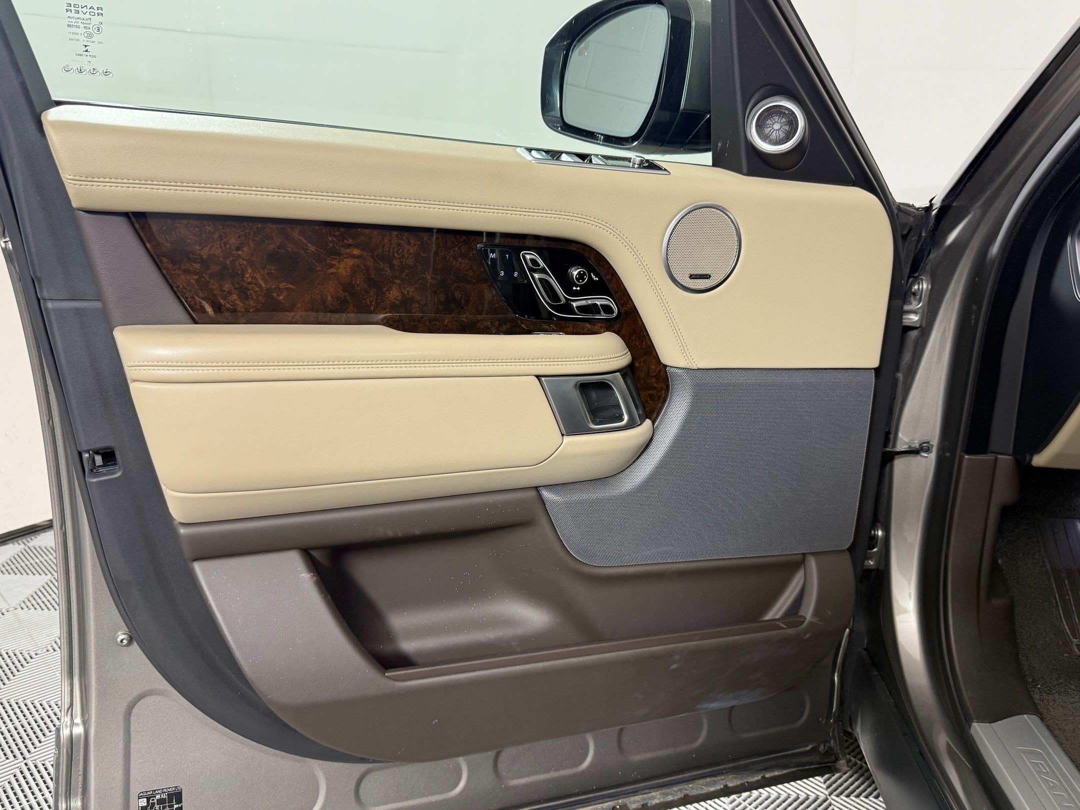 Used 2022 Land Rover Range Rover Westminster Edition AWD/4WD image 12