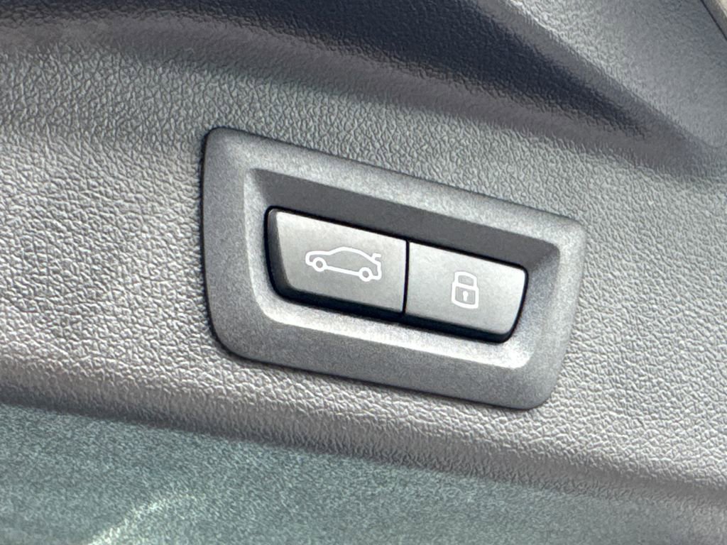 New 2026 BMW X5 xDrive40i w/ M Sport Package image 10