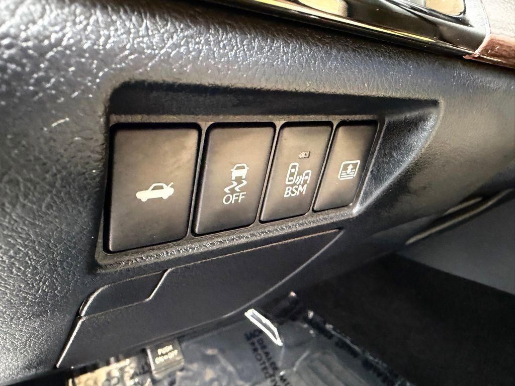 Used 2015 Toyota Avalon XLE Touring image 21