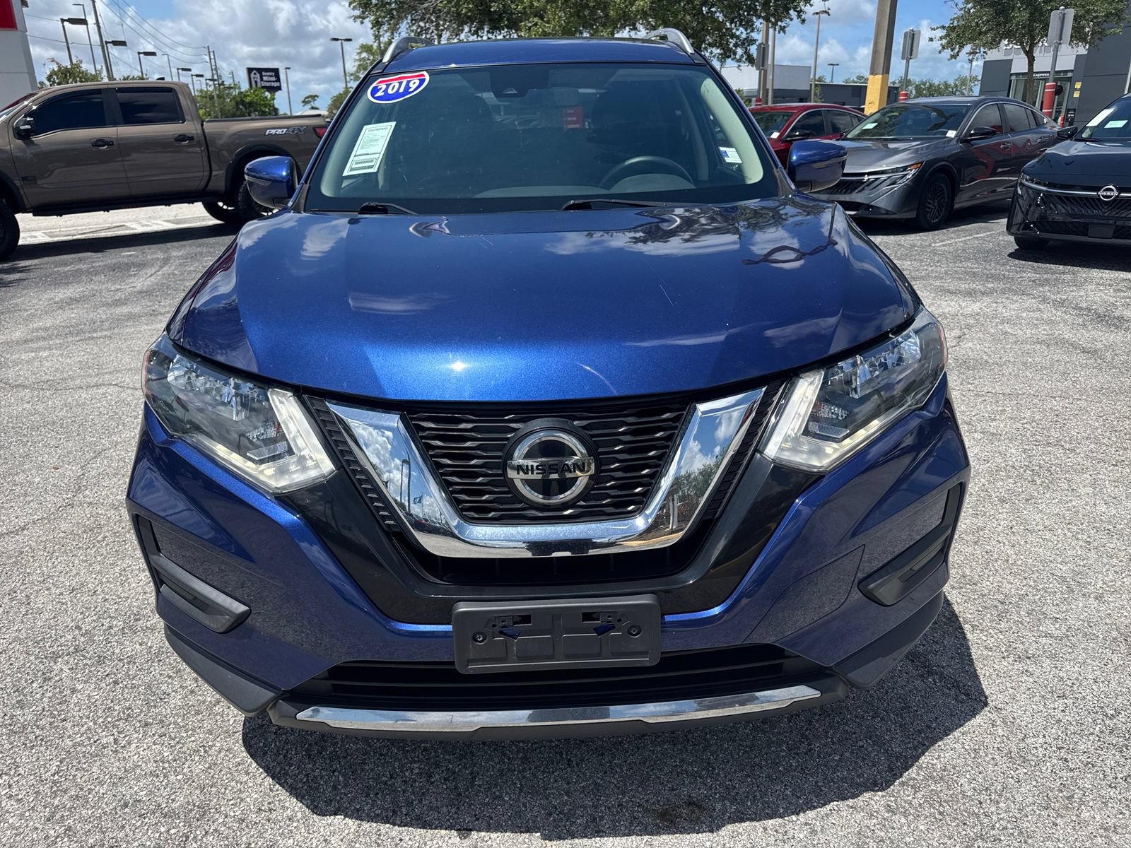 Used 2019 Nissan Rogue SV AWD/4WD image 6
