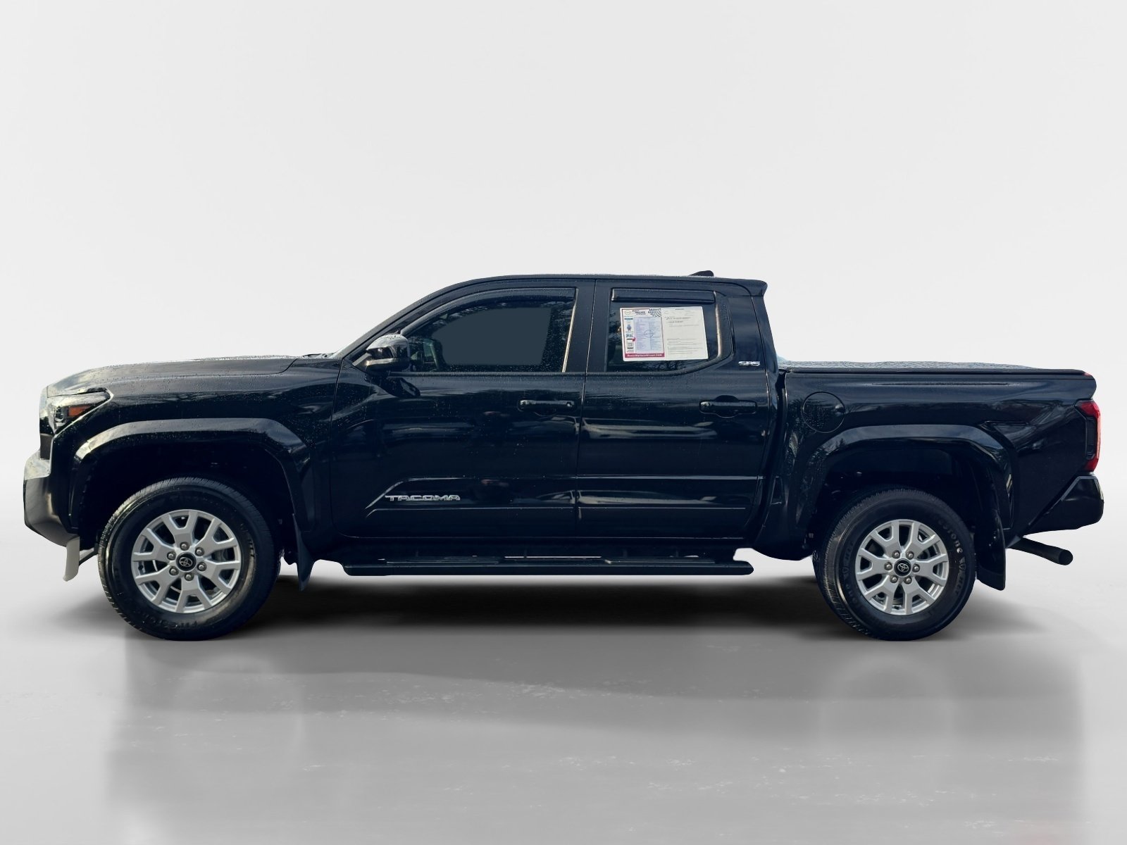 Used 2024 Toyota Tacoma SR5 image 2