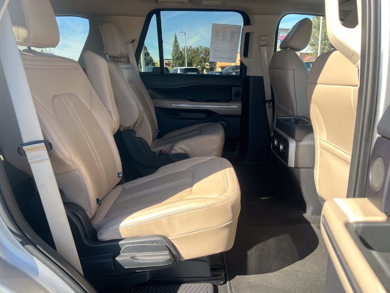 Used 2024 Ford Expedition Limited AWD/4WD image 33