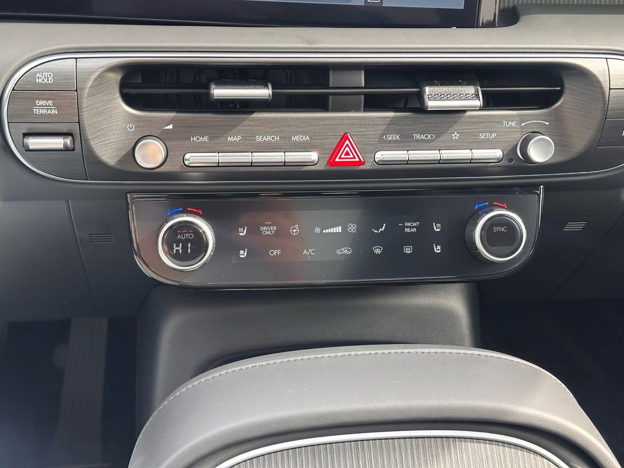 Used 2026 Hyundai Palisade Calligraphy image 36