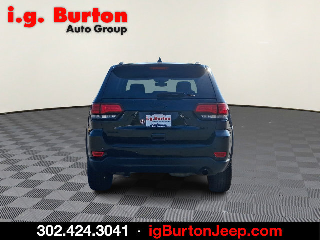 Used 2019 Jeep Grand Cherokee Laredo AWD/4WD image 5