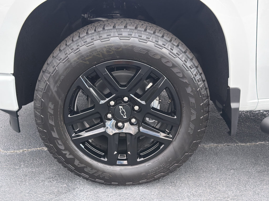 New 2026 Chevrolet Silverado 1500 Custom w/ Turbomax Blackout Package AWD/4WD image 36