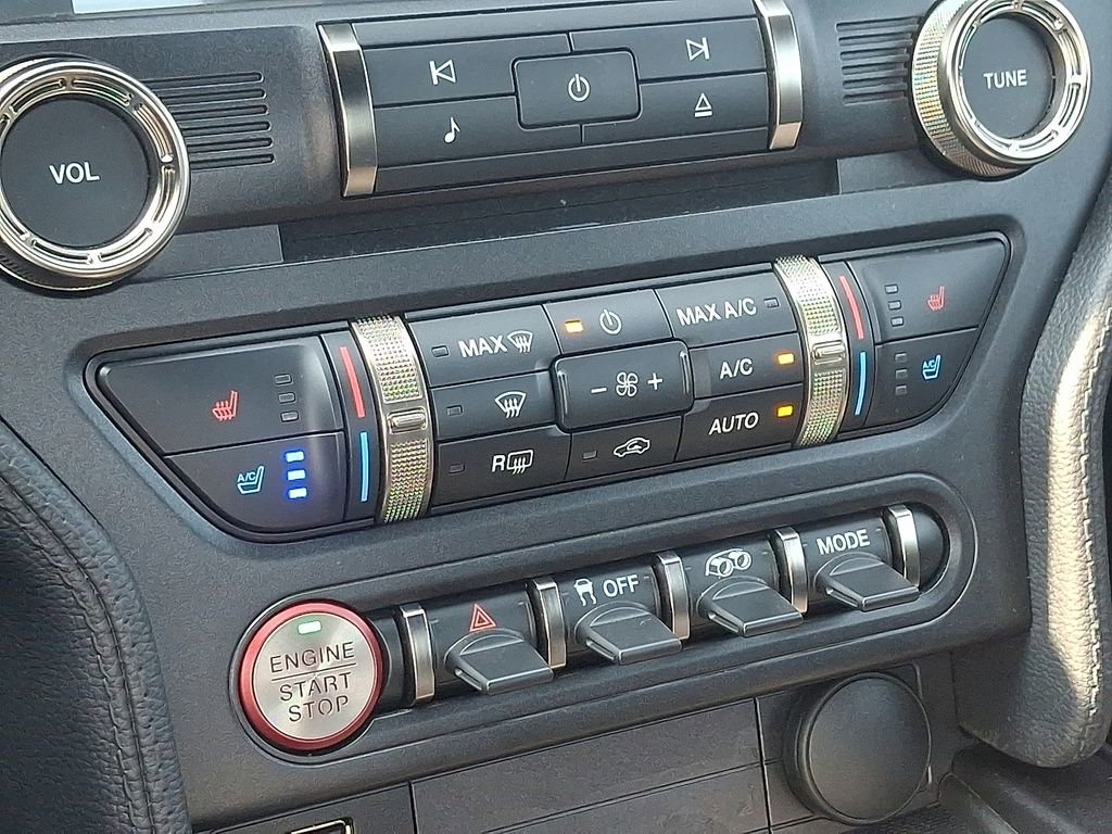 Used 2022 Ford Mustang Shelby GT500 w/ Technology Package image 15