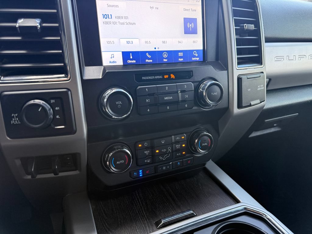 Used 2021 Ford F350 Lariat AWD/4WD image 27