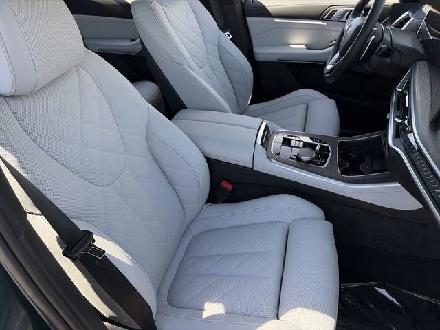 Used 2026 BMW X5 xDrive40i w/ Premium Package AWD/4WD image 11