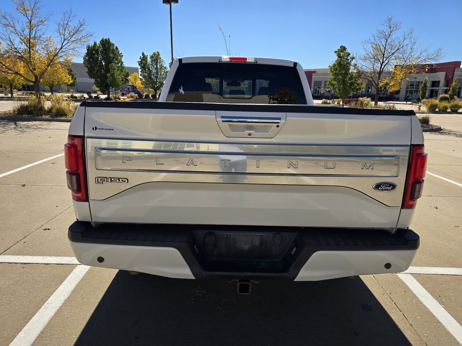 Used 2015 Ford F150 Platinum w/ Equipment Group 701A Luxury AWD/4WD image 5