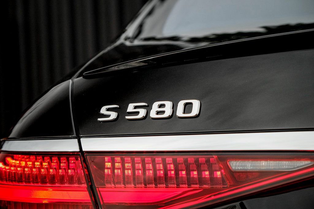 New 2026 Mercedes-Benz S 580 4MATIC Sedan image 9