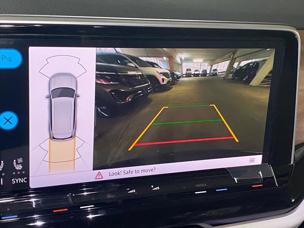 New 2026 Volkswagen Atlas SE image 8