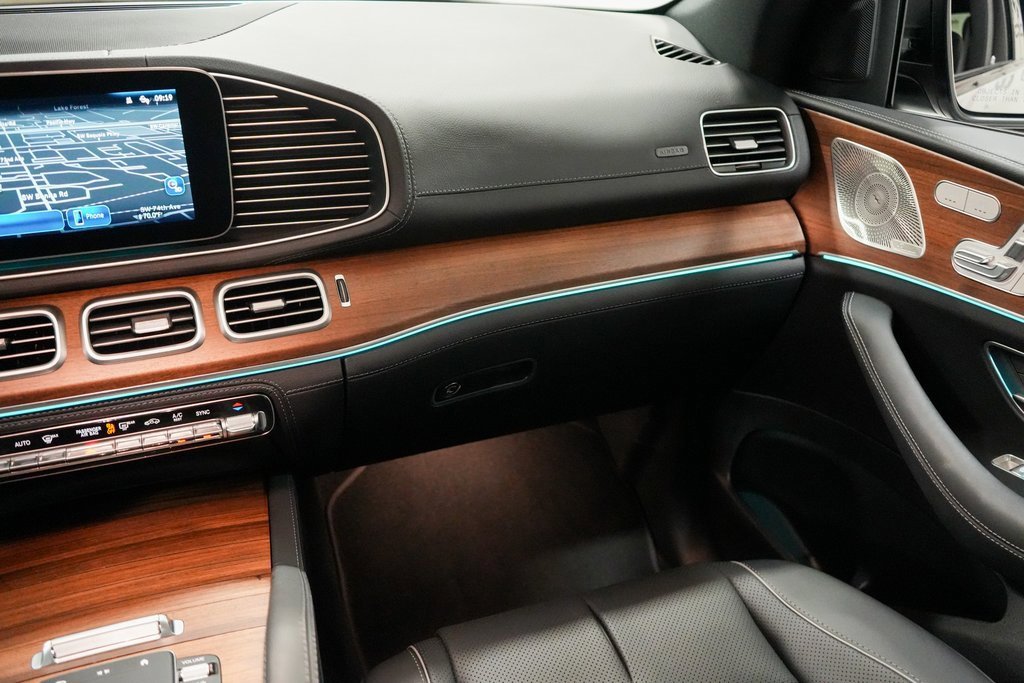 Used 2024 Mercedes-Benz GLS 580 4MATIC image 13