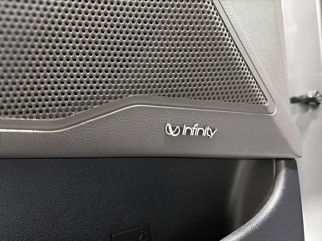 Used 2013 Hyundai Sonata Limited w/ Premium Pkg FWD image 10