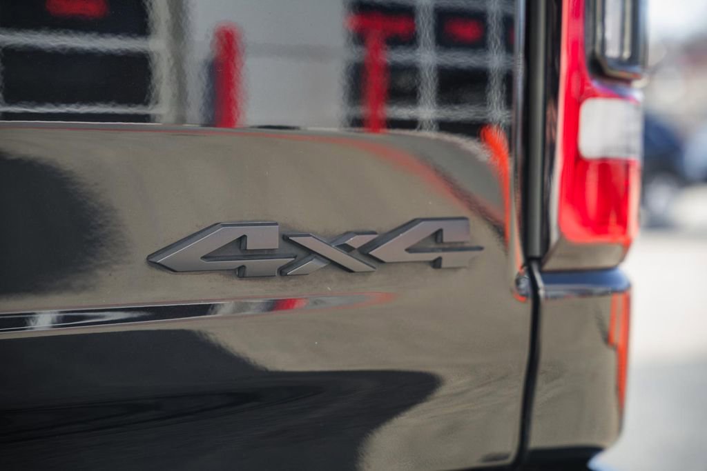 Used 2021 RAM 1500 Limited w/ Night Edition image 11