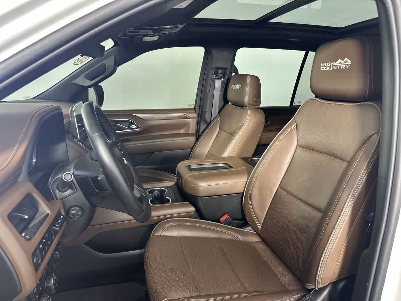 Used 2023 Chevrolet Tahoe High Country AWD/4WD image 13