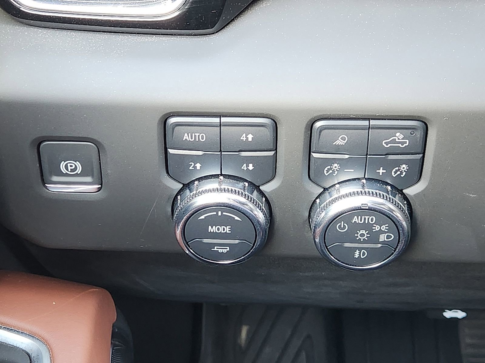 Certified 2025 GMC Sierra 2500 Denali Ultimate image 26