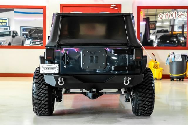 Used 2017 Jeep Wrangler Unlimited Sport AWD/4WD image 10