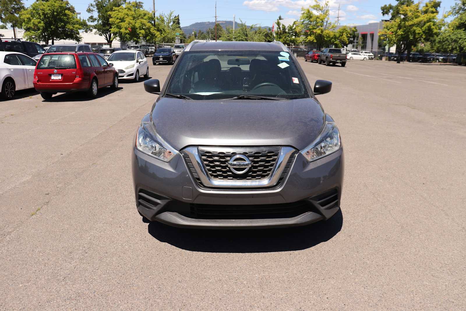 Used 2019 Nissan Kicks S FWD image 2