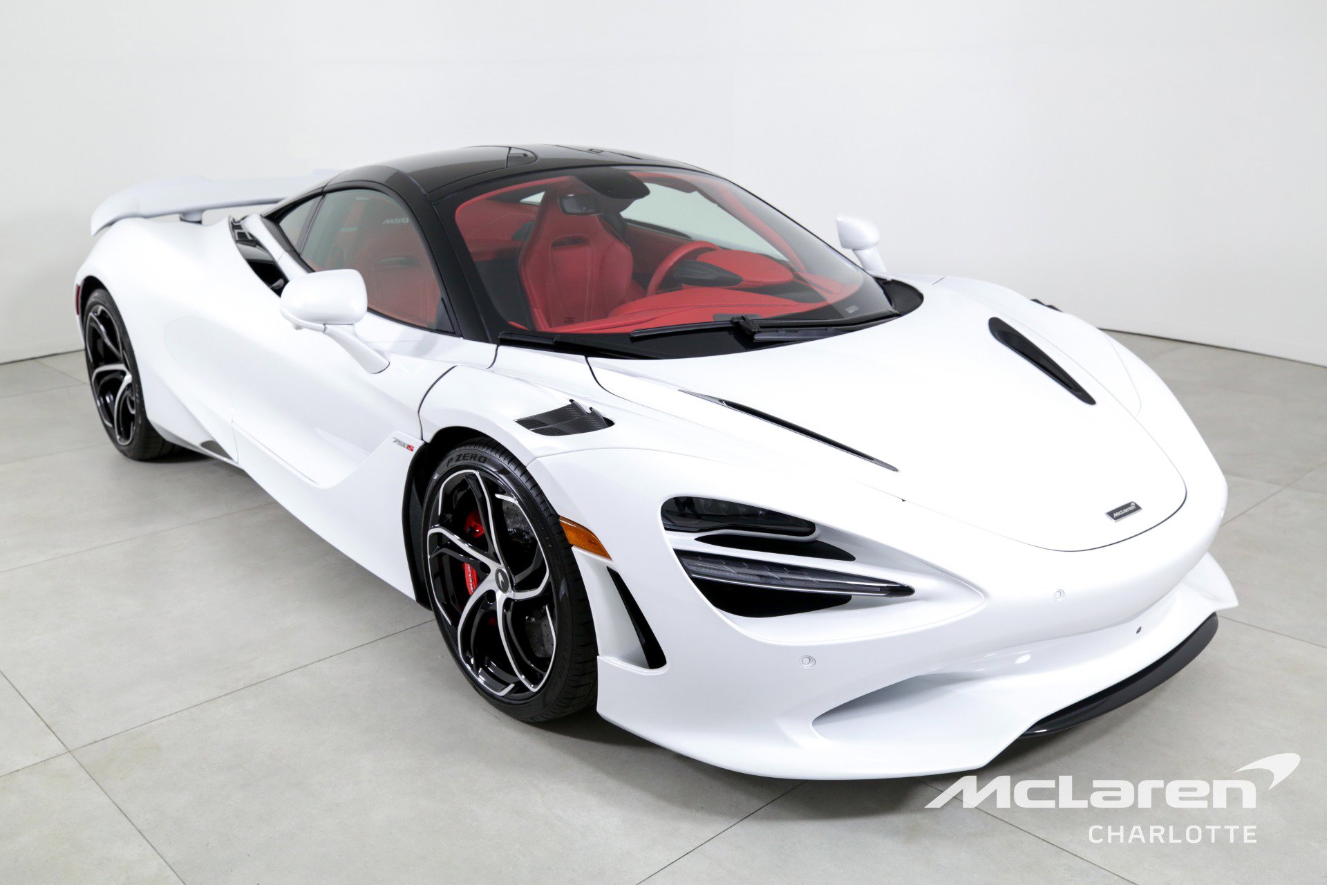 Used 2024 McLaren 750S image 3