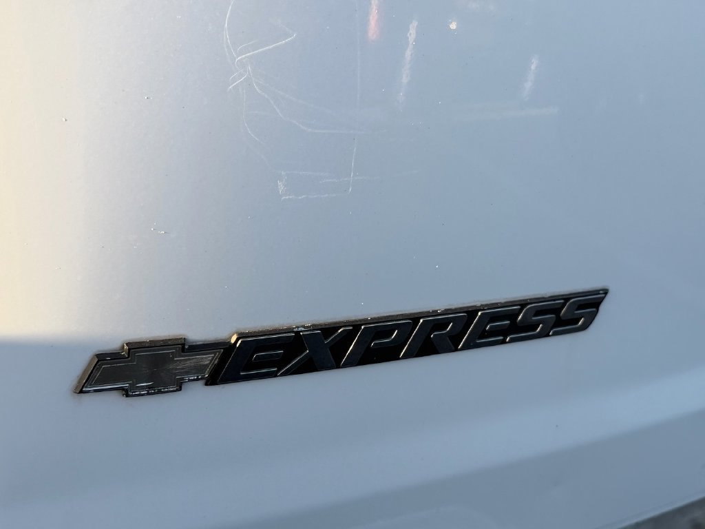 Used 2019 Chevrolet Express 3500 LT w/ LT Preferred Equipment Group RWD image 11