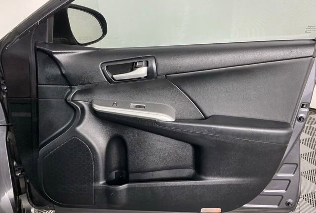 Used 2014 Toyota Camry SE FWD image 21