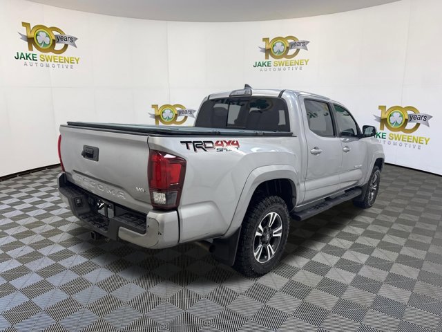 Used 2018 Toyota Tacoma TRD Sport AWD/4WD image 10