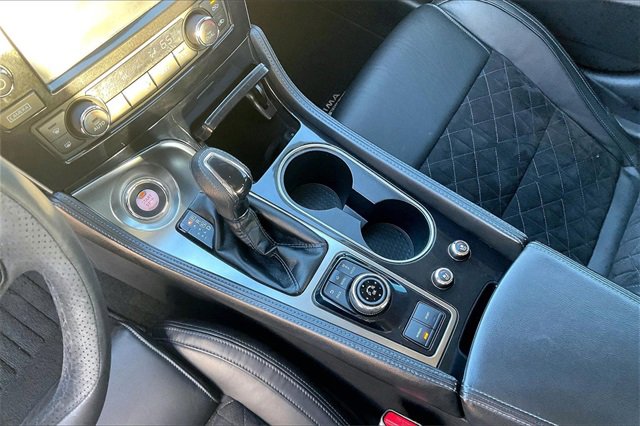 Used 2018 Nissan Maxima SR w/ Midnight Edition image 13