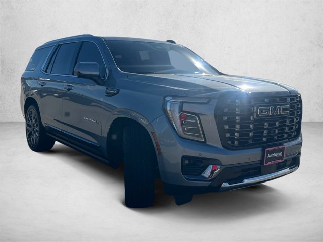 Used 2025 GMC Yukon Denali Ultimate AWD/4WD image 3