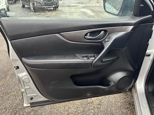 Used 2020 Nissan Rogue Sport S w/ Appearance Package image 10