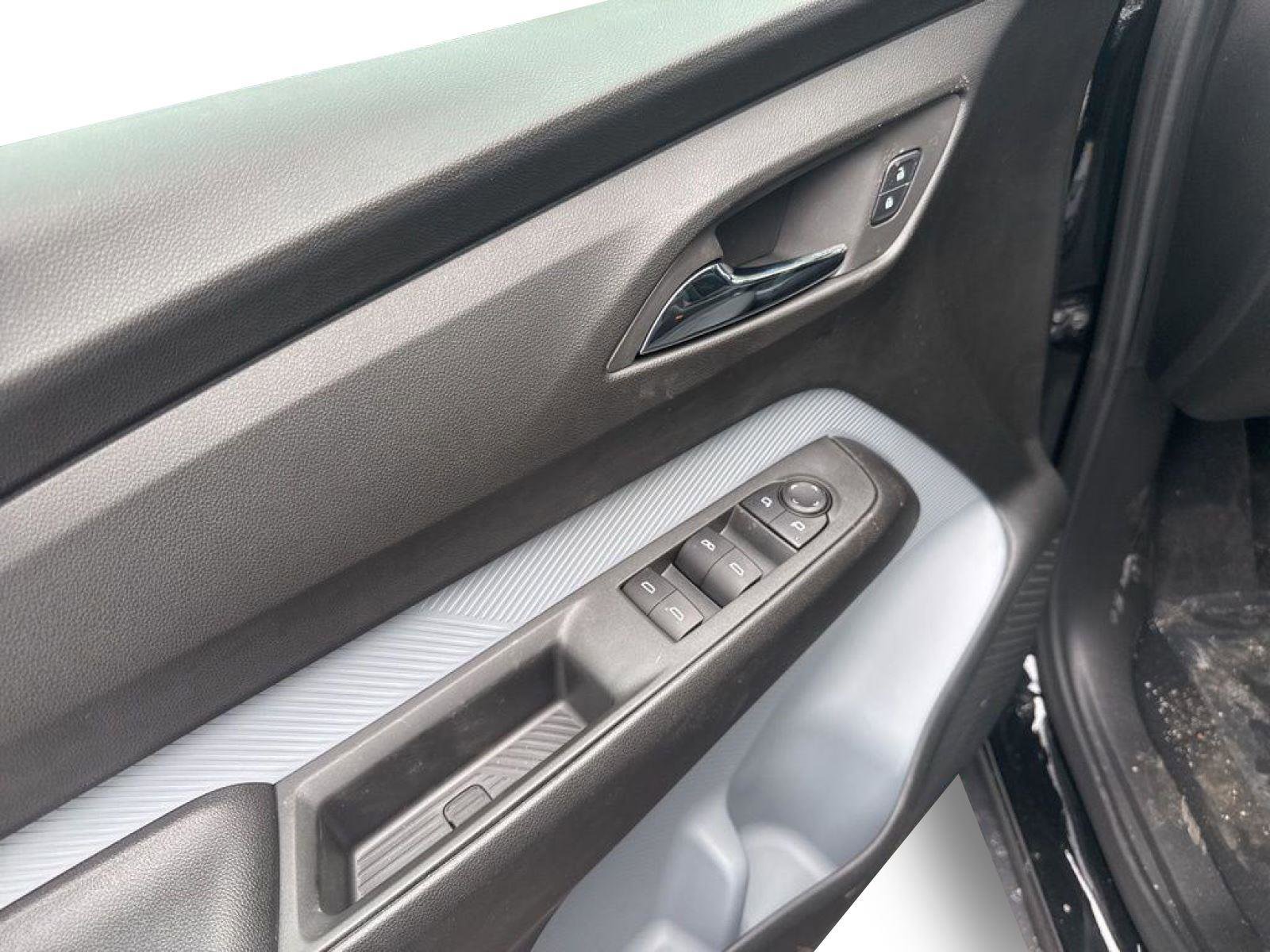 New 2027 Chevrolet Bolt LT w/ Comfort Package FWD image 7