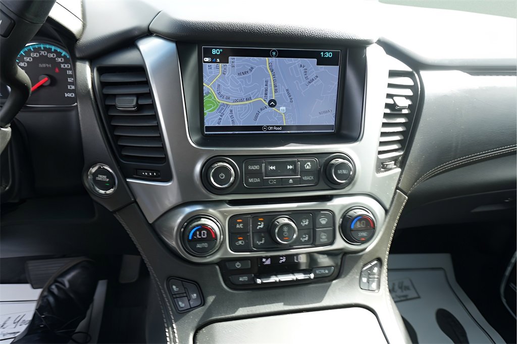 Used 2020 Chevrolet Suburban Premier w/ Premier 6.2L Value Package image 19