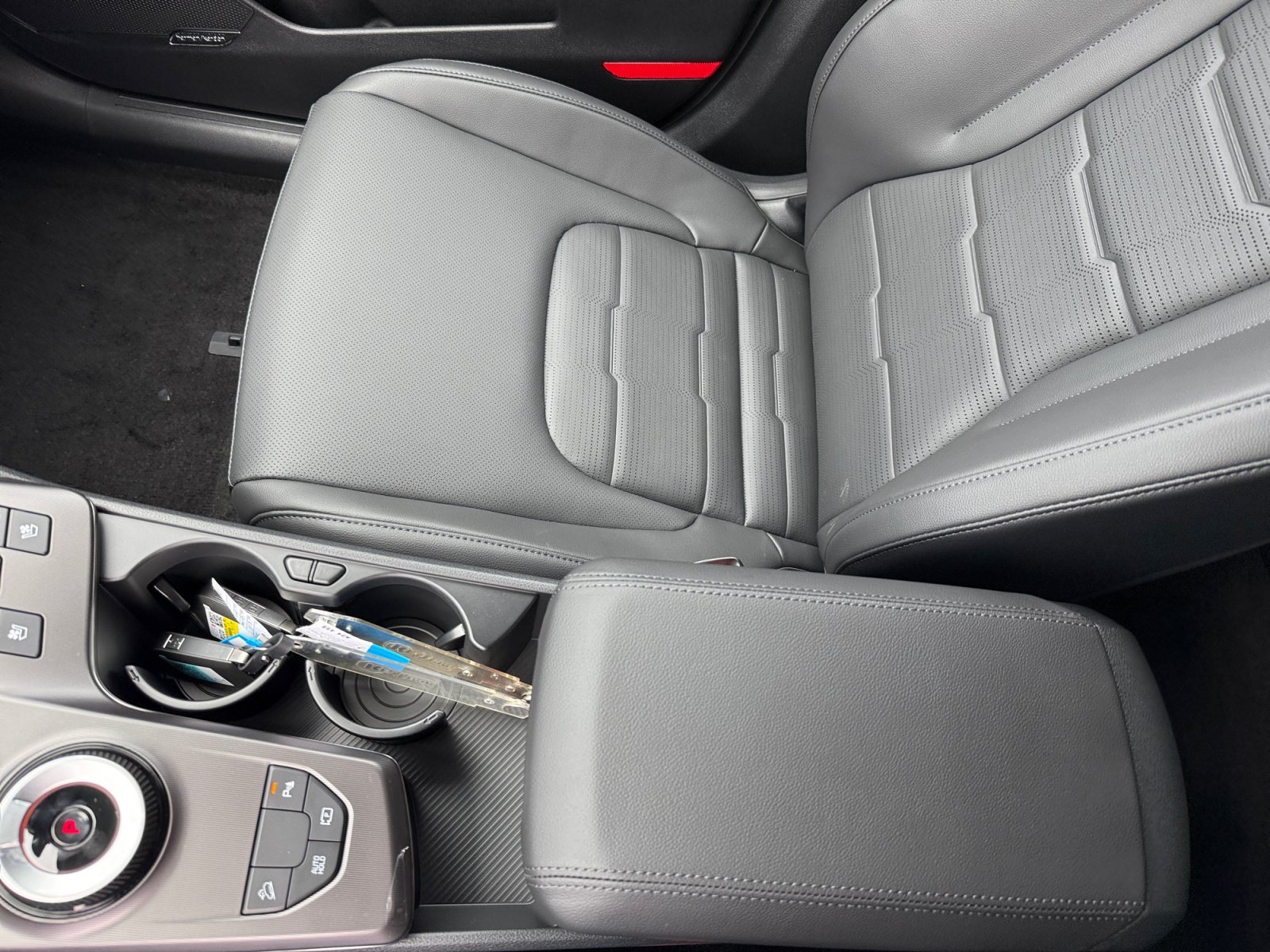 New 2027 Kia Sportage SX Prestige AWD/4WD image 14