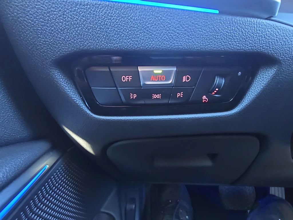 Used 2021 BMW 330i Sedan w/ Convenience Package image 26