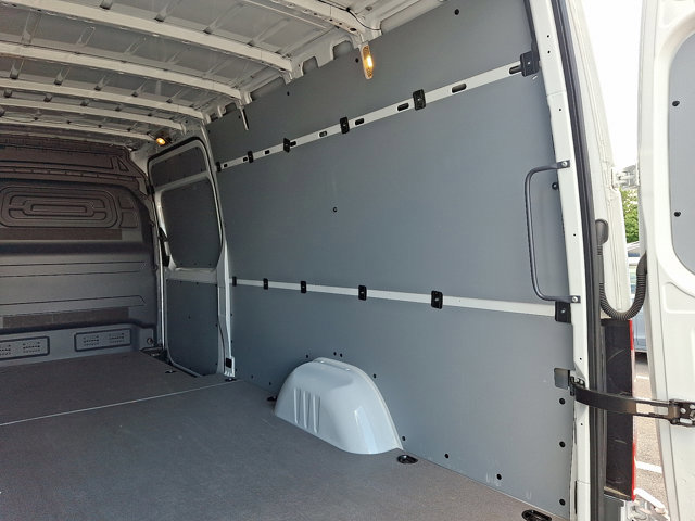 Used 2024 Mercedes-Benz Sprinter 2500 image 40