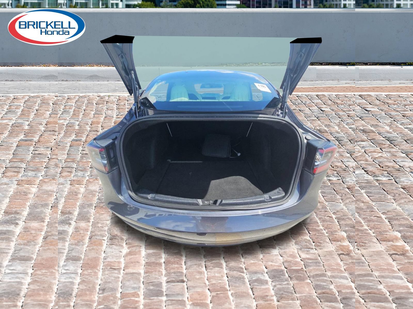 Used 2018 Tesla Model 3 Long Range RWD image 4