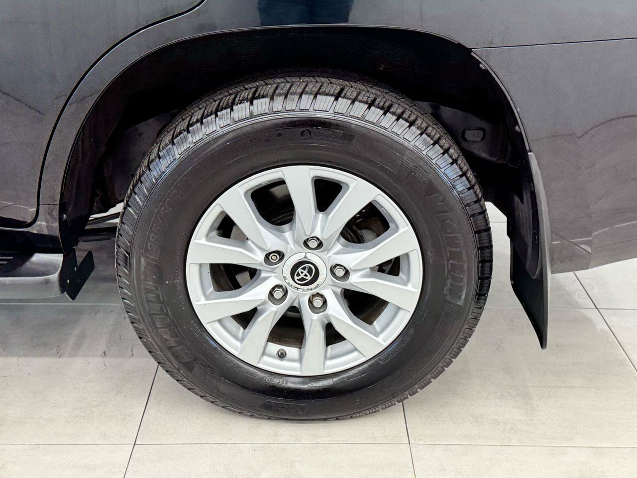 Used 2021 Toyota Land Cruiser AWD/4WD image 61