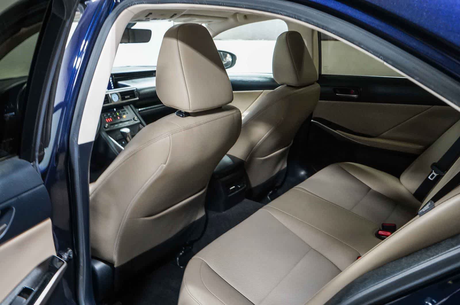 Used 2019 Lexus IS 300 w/ Navigation Package RWD image 19