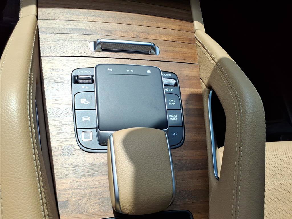 Certified 2025 Mercedes-Benz GLE 450e 4MATIC image 17