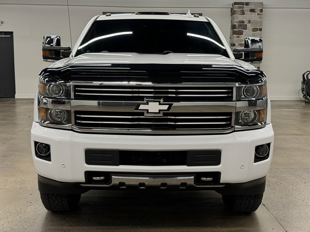 Used 2015 Chevrolet Silverado 2500 High Country w/ Duramax Plus Package image 2