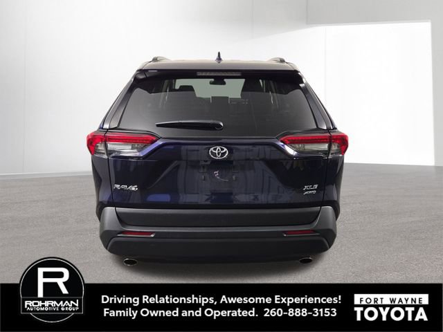 Used 2025 Toyota RAV4 XLE AWD/4WD image 8