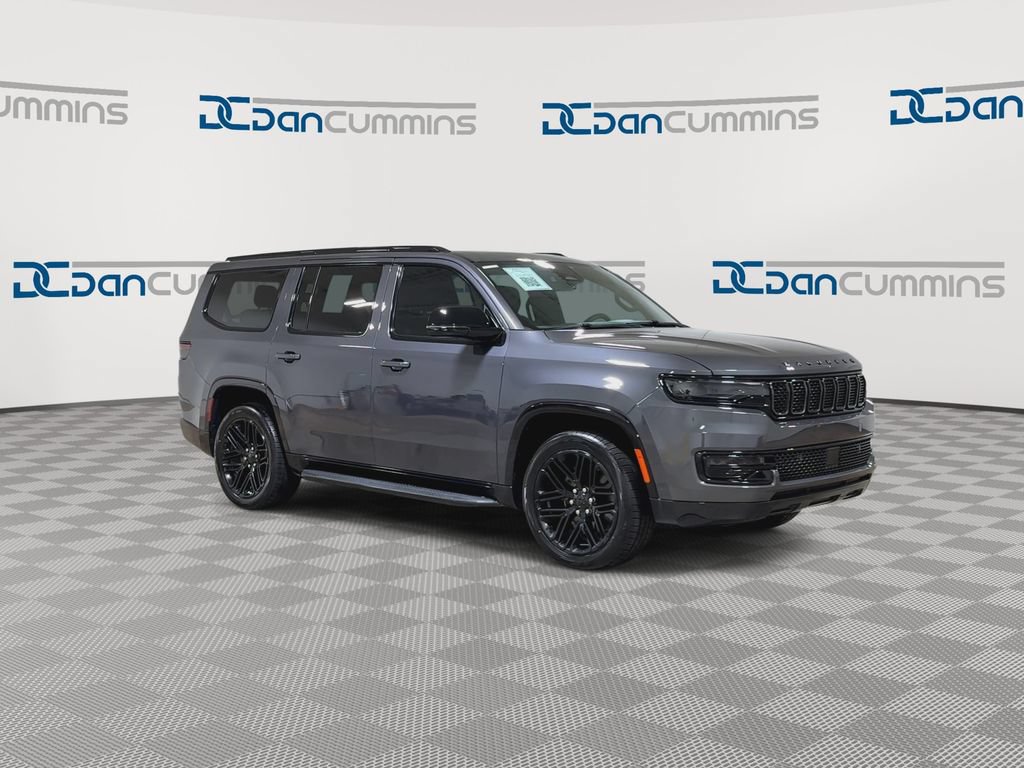 Used 2023 Jeep Wagoneer Series II AWD/4WD image 2