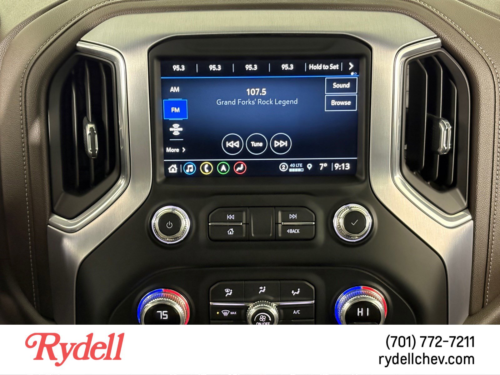 Used 2022 GMC Sierra 1500 SLT w/ SLT Premium Plus Package AWD/4WD image 20
