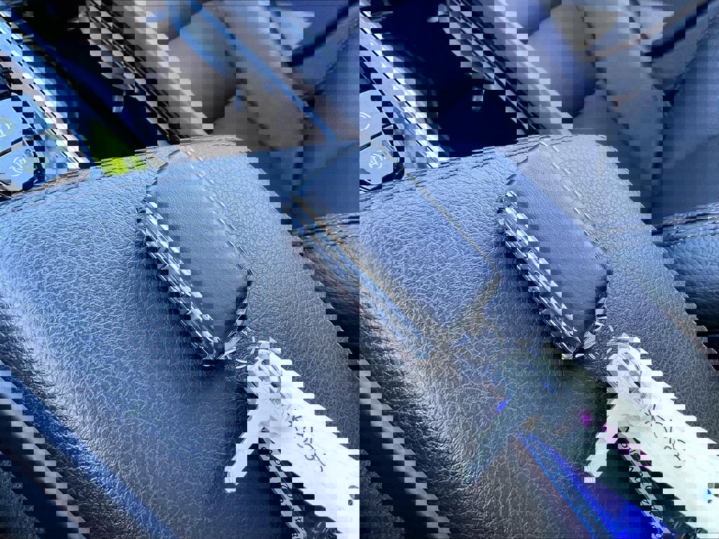 Used 2020 Volvo V60 T5 Cross Country w/ Protection Package image 28